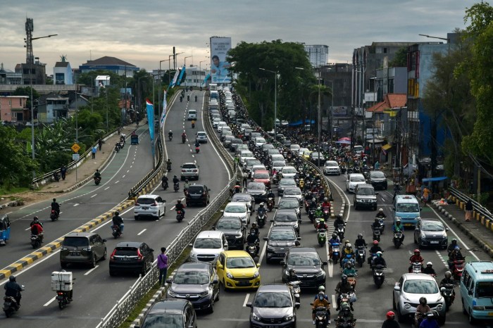 Apakah ada upaya mengurangi kemacetan di kota besar Indonesia?