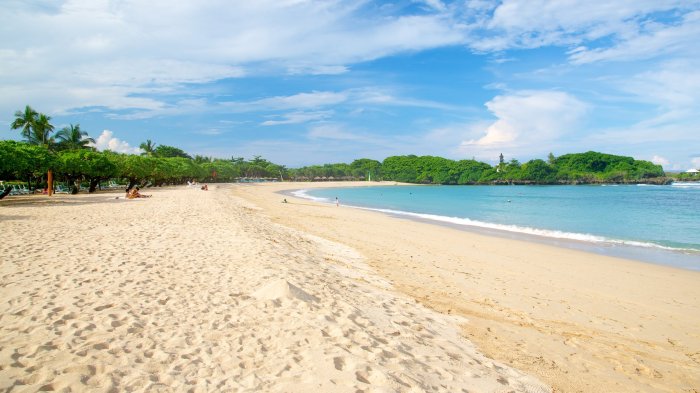 Hotel murah di Bali dekat Pantai Nusa Dua untuk tahun baru 2025