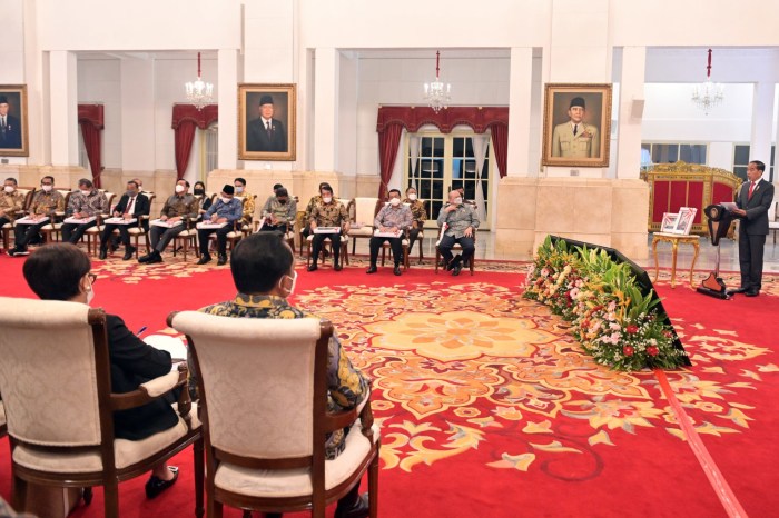 Stabilitas Politik Dan Pertumbuhan Ekonomi Indonesia 2025