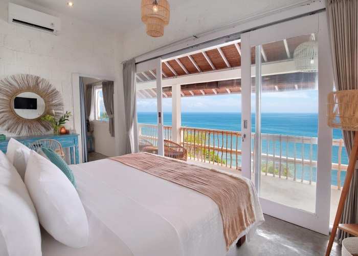Hotel murah di Uluwatu dengan view tebing untuk tahun baru 2025