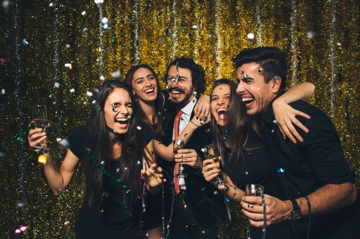 Game party yang meriah untuk dimainkan bersama keluarga saat tahun baru 2025