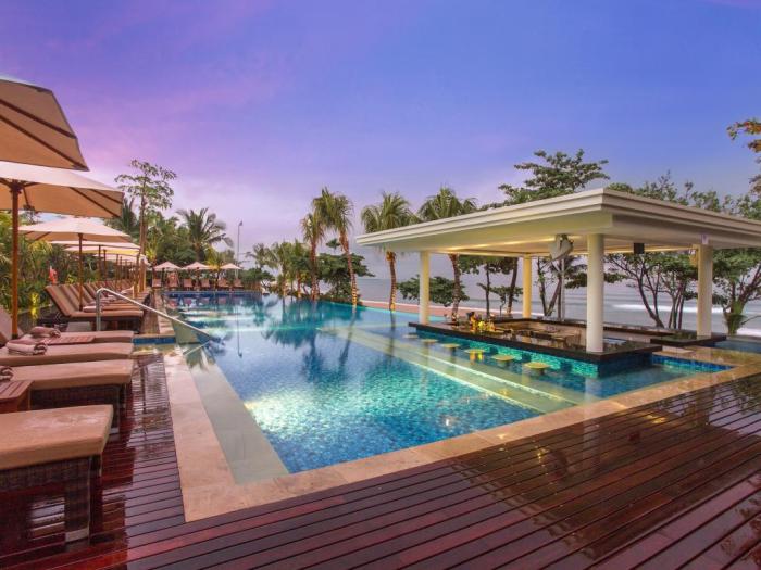 Paket liburan keluarga tahun baru 2025 ke Bali dengan Legian