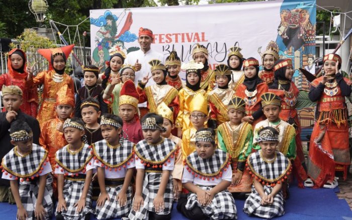 Tradisi unik festival kesenian rakyat saat tahun baru 2025 di Sumatera Utara