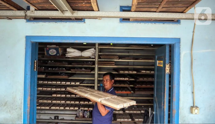 Apakah ada potongan biaya administrasi untuk bantuan UMKM 2025?