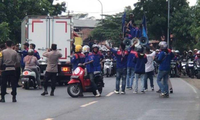 Kenaikan UMK 2025 Bandung