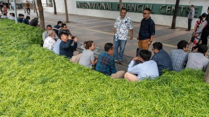 Kapan UMP DKI 2025 mulai berlaku?