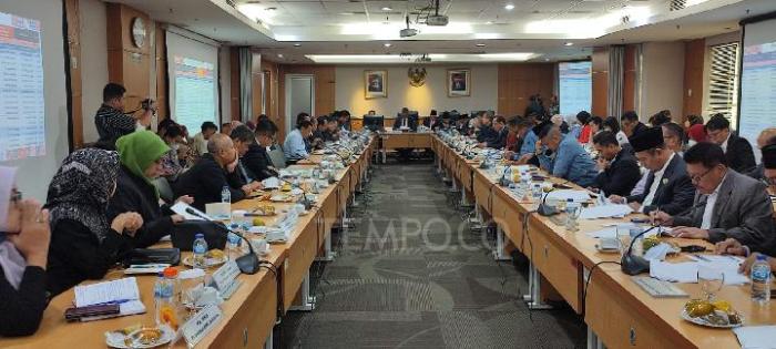 Apakah ada perubahan aturan dalam penetapan kenaikan UMP DKI 2025?