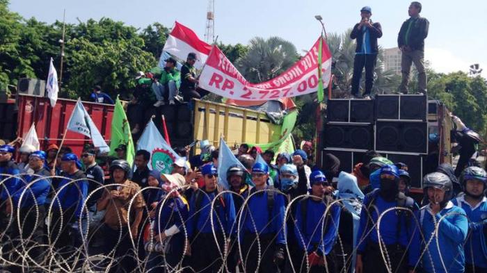 UMK Jateng 2025 tuntutan buruh