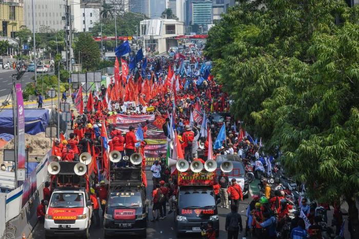 UMK Bekasi 2025 peraturan terbaru