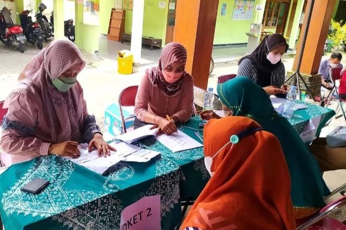 Apakah pencairan PKH 2025 melalui rekening yang sama dengan BPNT?