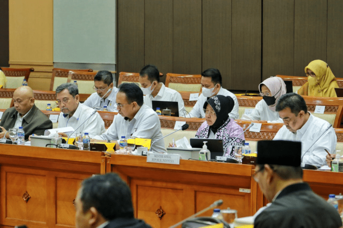 Apakah pencairan PKH 2025 melalui rekening yang sama dengan BPNT?
