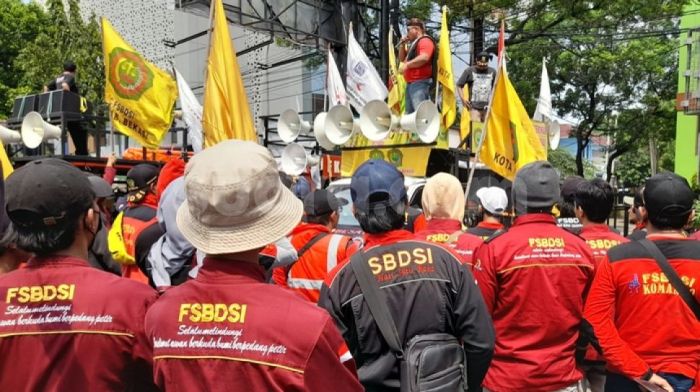 UMK Bekasi 2025 dan pekerja rumah tangga