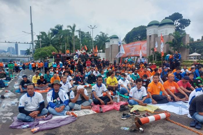 UMR Surabaya 2025 dan kesejahteraan masyarakat