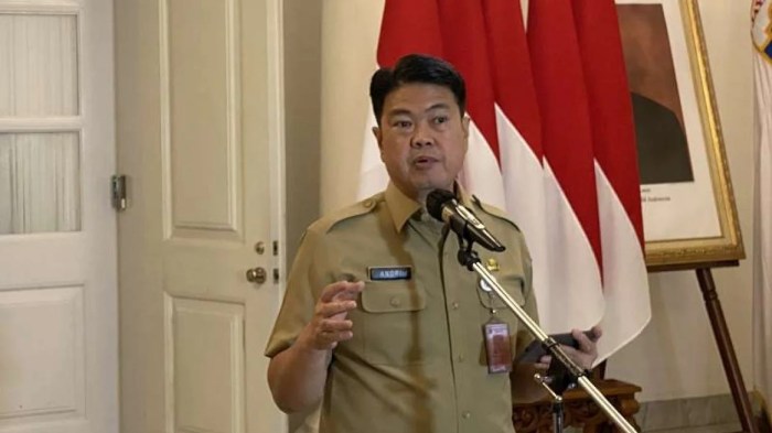 Apakah ada website resmi yang menyediakan informasi tentang UMP DKI 2025?