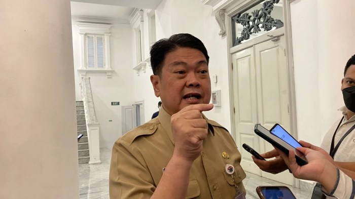 Apakah ada aplikasi yang menyediakan informasi tentang UMP DKI 2025?
