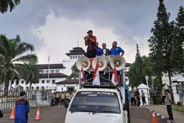 Gaji UMR Bandung 2025