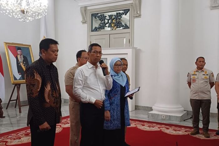 Apakah ada aplikasi yang menyediakan informasi tentang UMP DKI 2025?