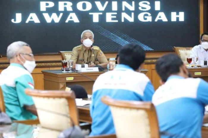 UMK Bandung 2025 peraturan terbaru