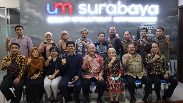 Bagaimana pendapat serikat pekerja tentang UMR Surabaya 2025?