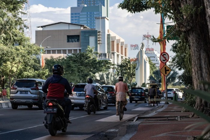 UMR Surabaya 2025 dibandingkan UMK di Jawa Timur