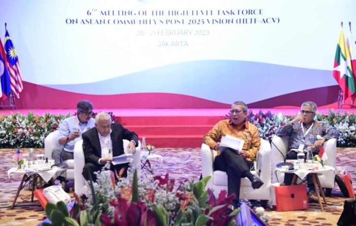 Apakah ada komunitas yang membahas tentang Jumat Kliwon Januari 2025?