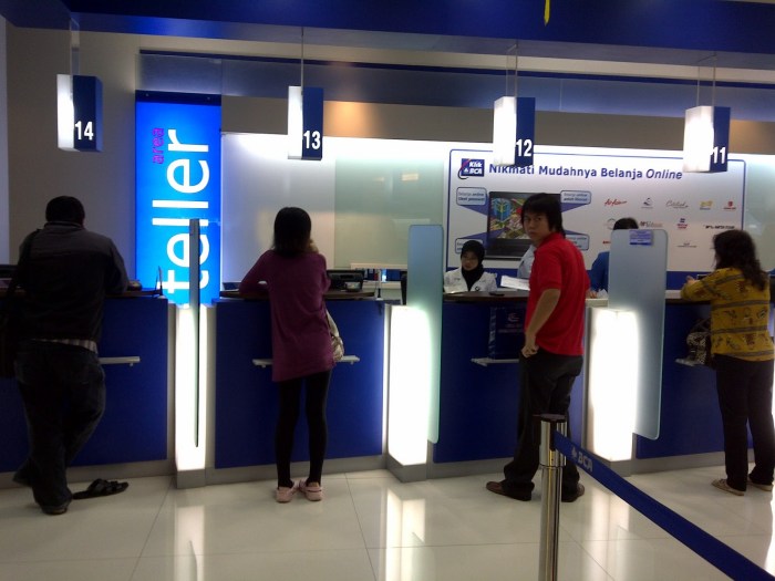 Berapa Bunga Pinjaman Bank BCA 2025