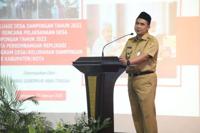 Apakah ada program pemerintah Jateng untuk meningkatkan UMK Jateng 2025?