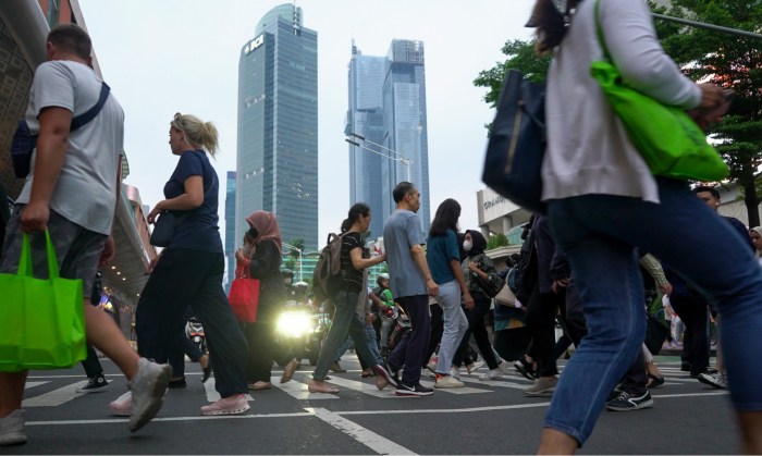 UMP DKI 2025 pertumbuhan ekonomi