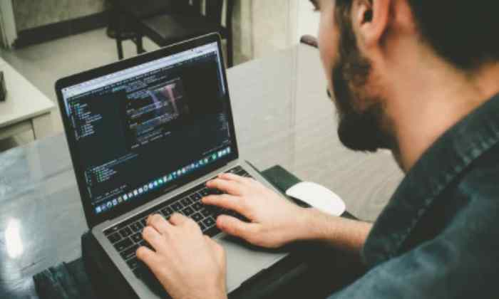 Gaji Programmer 2025