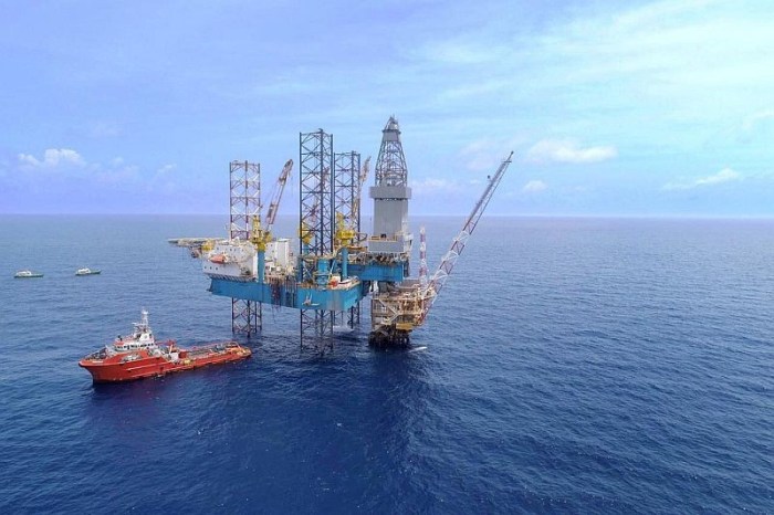 Gas oil oman yokogawa project salaries fall offshore worker extends contract meed