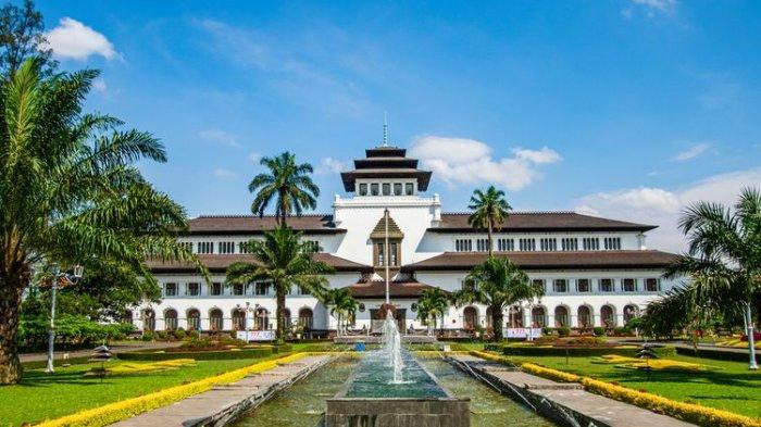 UMK Bandung 2025 serikat pekerja Bandung