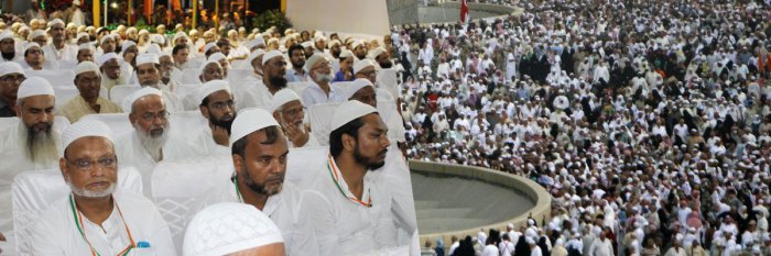 Berapa batas usia maksimal untuk menjadi petugas haji kloter khusus?