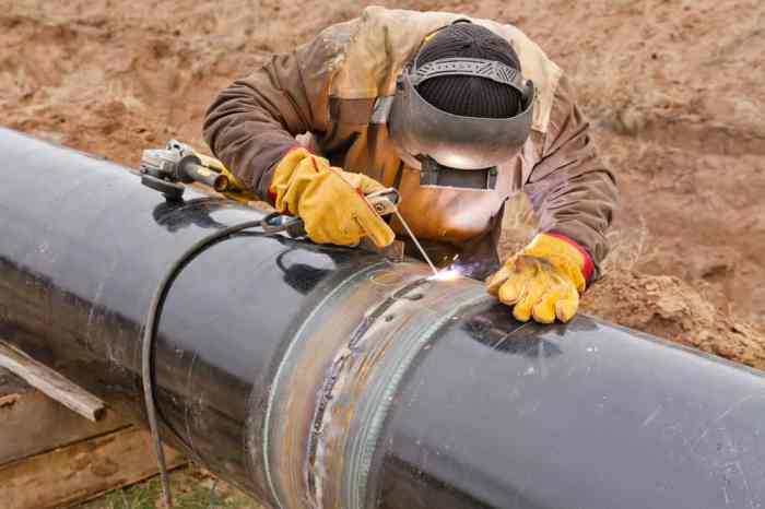 Welder pipeline money tig welding welders make good do truth salaries working concept here berk alexander written stock dreamstime