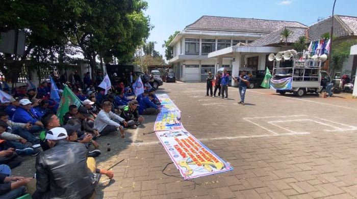 Jadwal pengumuman UMK Bandung 2025