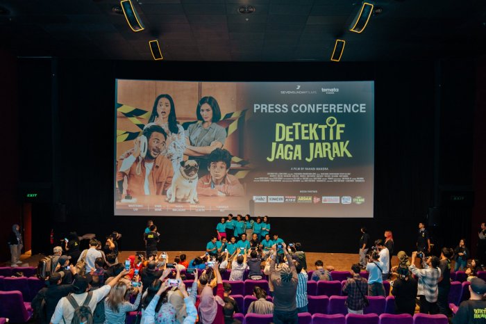 Adakah film misteri yang tayang di bioskop tanggal 1 Januari 2025?