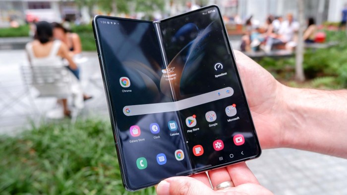 Apakah Samsung Galaxy Z Fold5 memiliki fitur multitasking yang baik?
