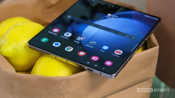 Berapa kapasitas baterai Samsung Galaxy Z Fold5 2025 dan apakah sudah mendukung pengisian cepat?