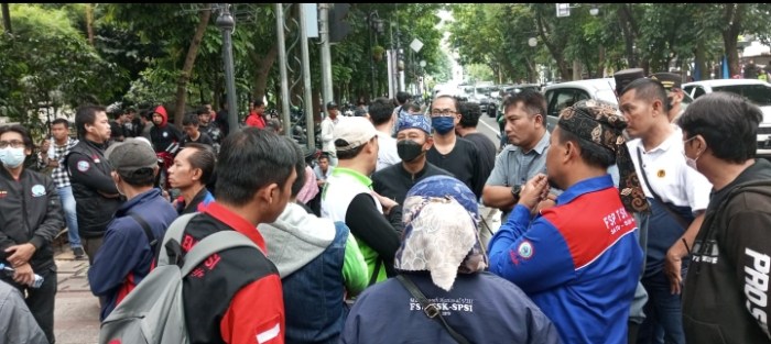 UMK Bandung 2025 buruh Bandung