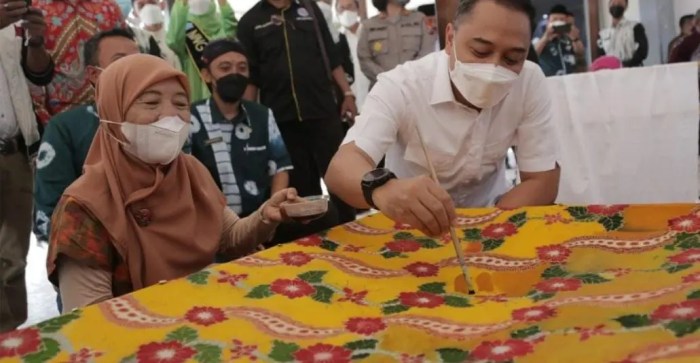 Kenaikan UMK 2025 Surabaya