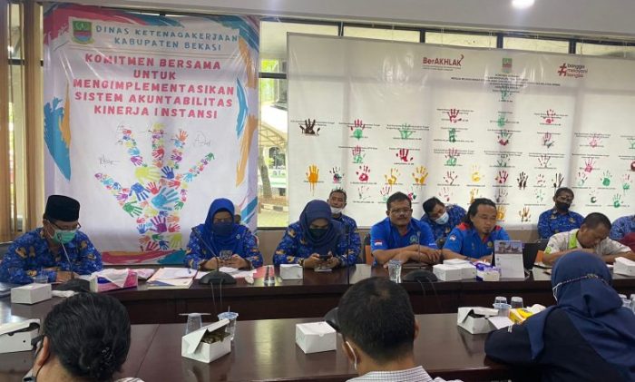 UMK Bekasi 2025 dan hak pekerja
