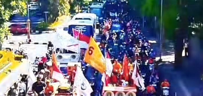 Apakah UMR Surabaya 2025 sudah diumumkan?