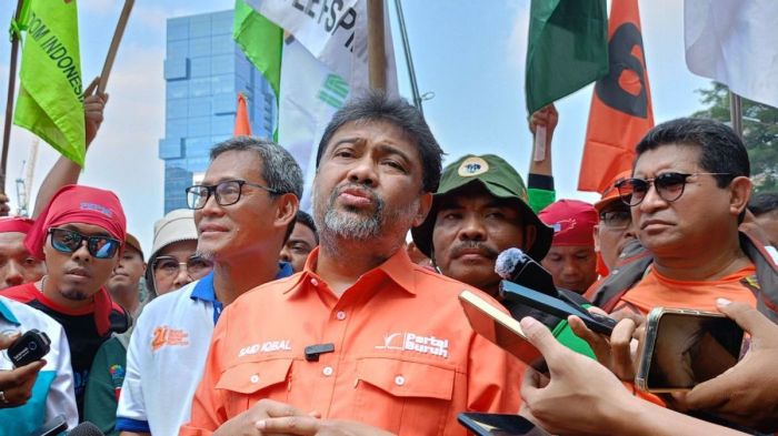 Bagaimana jika perusahaan tidak membayar sesuai UMK Jateng 2025?
