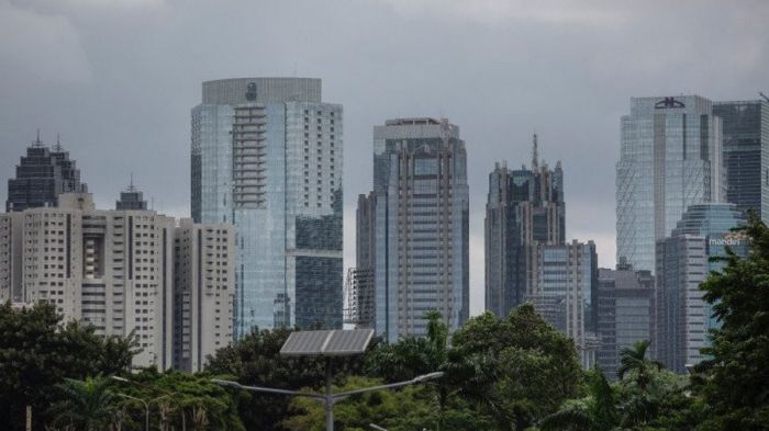 Apakah UMP DKI 2025 sama dengan UMK di kabupaten/kota di DKI Jakarta?