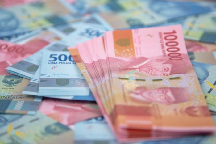 Di mana saya bisa melihat pengumuman resmi UMP DKI 2025?