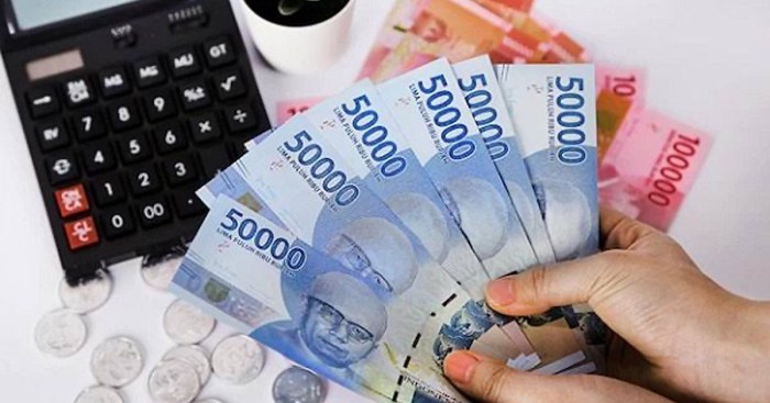 Apakah kenaikan UMR Surabaya 2025 menggunakan PP 36?