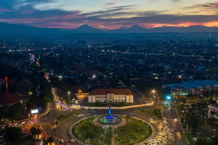 Apa saja solusi untuk mengatasi masalah UMK Jateng 2025?