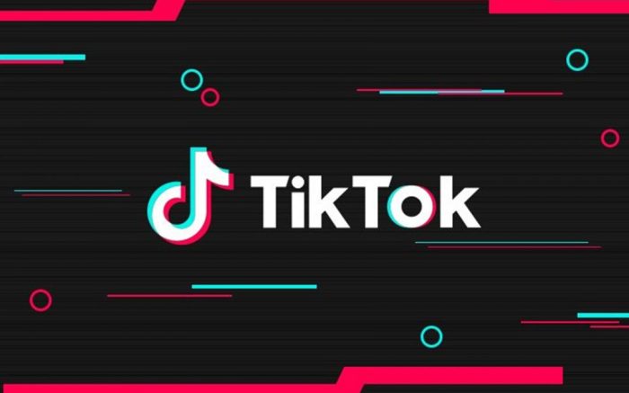 Tiktok 流行りの曲 2025