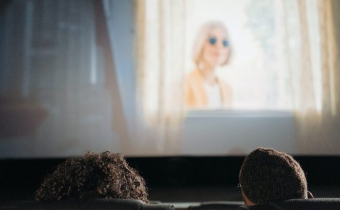 Film bioskop romantis 1 Januari 2025