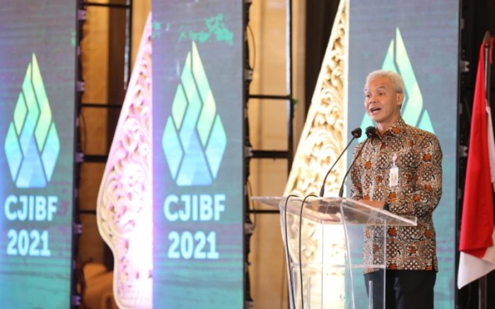 UMK Jateng 2025 perhitungan rumus
