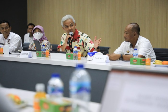 Berapa persen kenaikan UMK Jateng 2025?